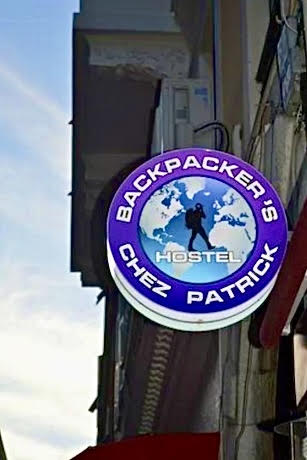 Enseigne de Backpacker’s Hôtel Chez Patrick